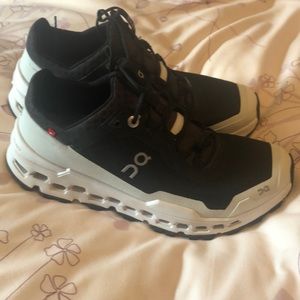 ON Running Cloudultra Trail Shoes Size 7